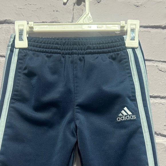 NEW Adidas Kids Dark Blue Joggers with Light Blue Stripes size 2T - Picture 4 of 8